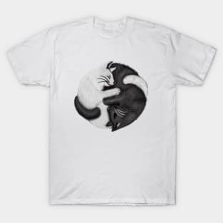 Yin Yang Cats Cat Lover Kitten Chinese Graphic T-Shirt